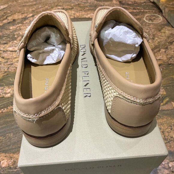 Donald Pliner Men's Loafer, Natural, size 9M - Picture 4 of 5